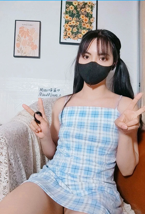 白虎福利姬Miao喵酱2025尺度人体散图合集1