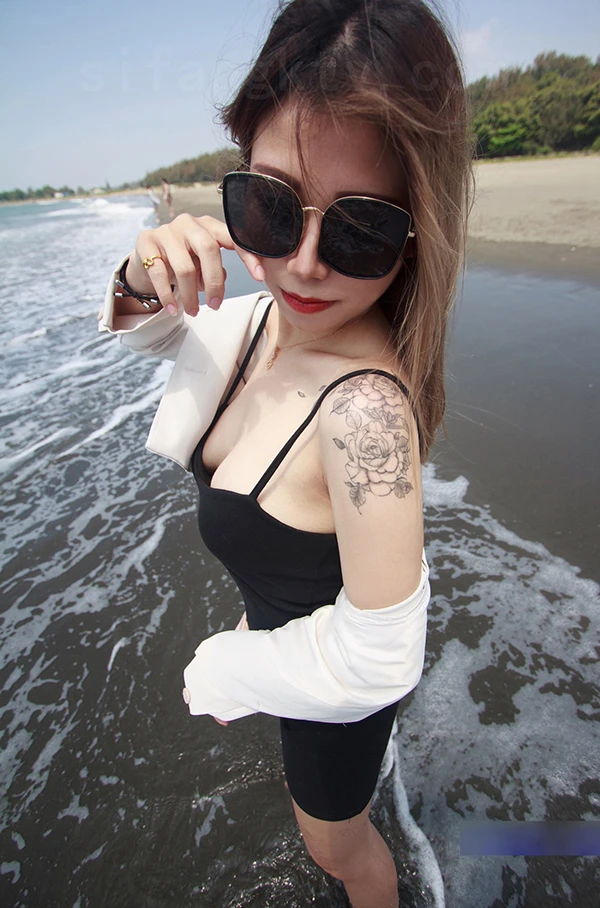 露出系福利姬@艾玛Emma订阅尺度视图合集7