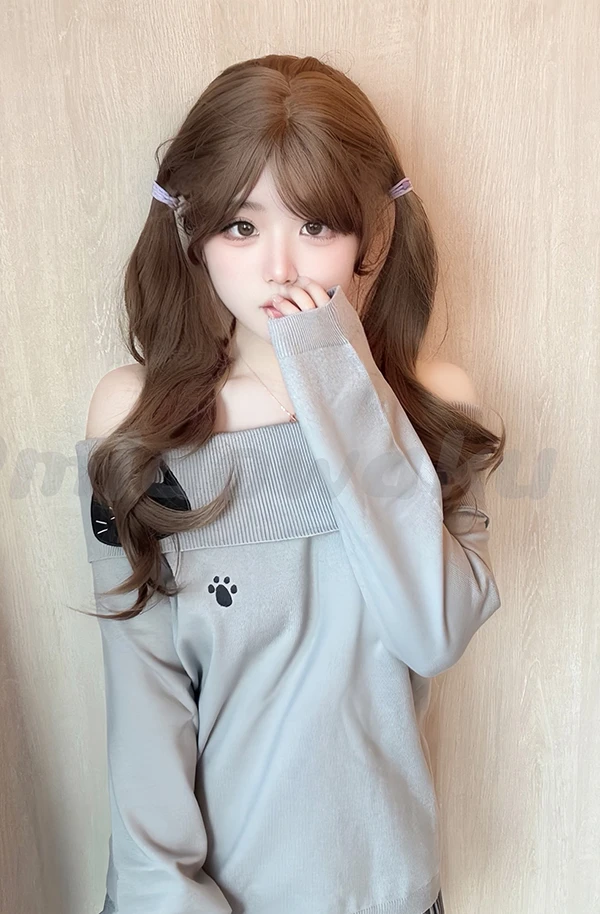 粉嫩福利姬@小鱼神的尺度私拍丰满上围太诱惑3